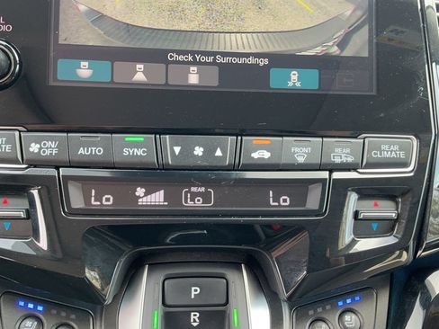 Used 2023 Honda Odyssey Elite image 35