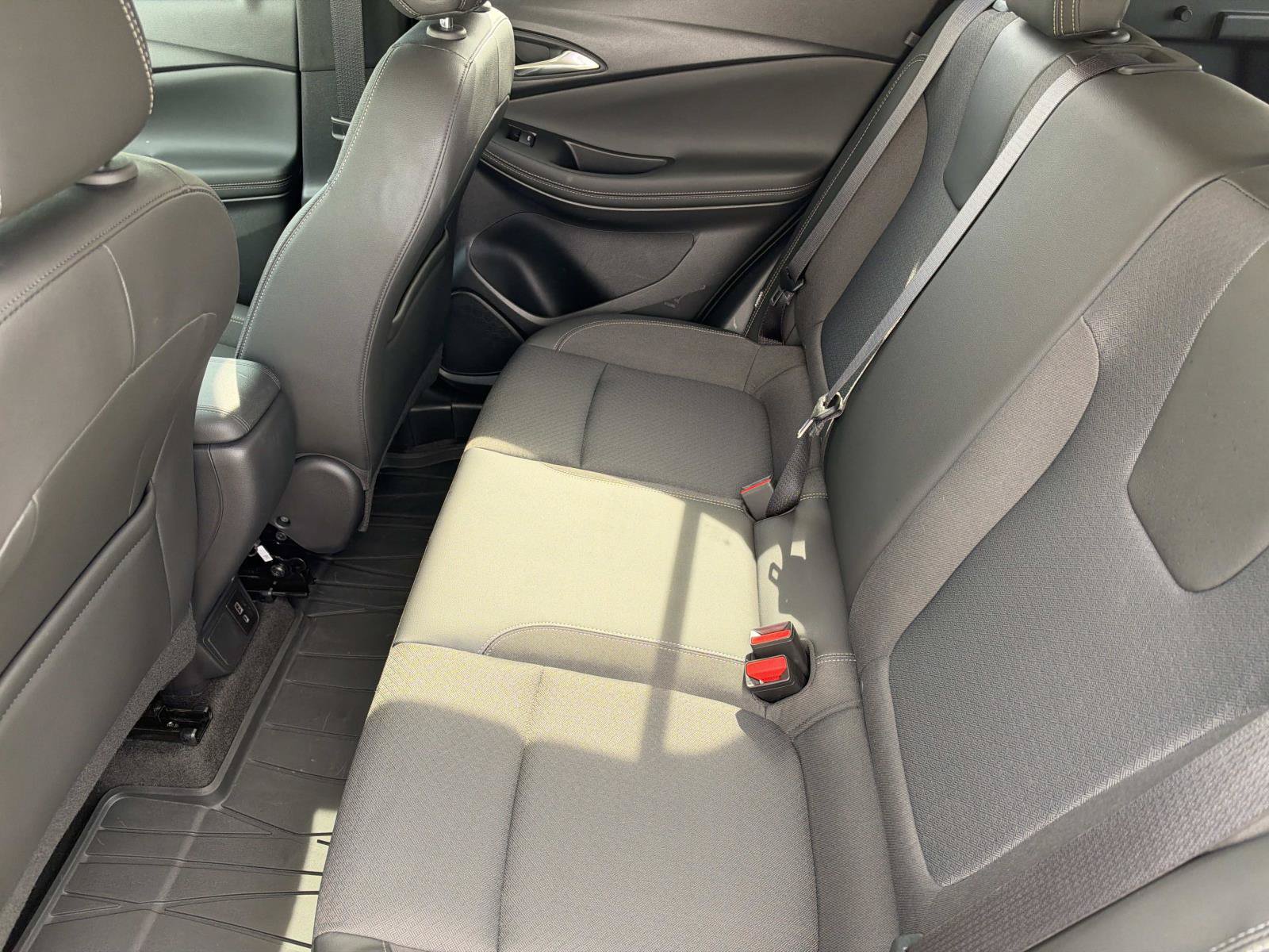 Used 2024 Buick Encore GX Preferred FWD image 28