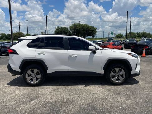Used 2024 Toyota RAV4 XLE FWD image 3