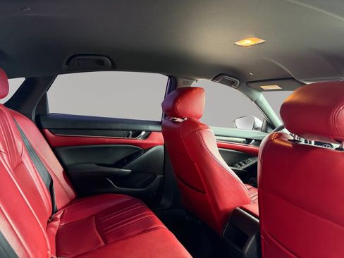 Used 2019 Honda Accord Sport image 18