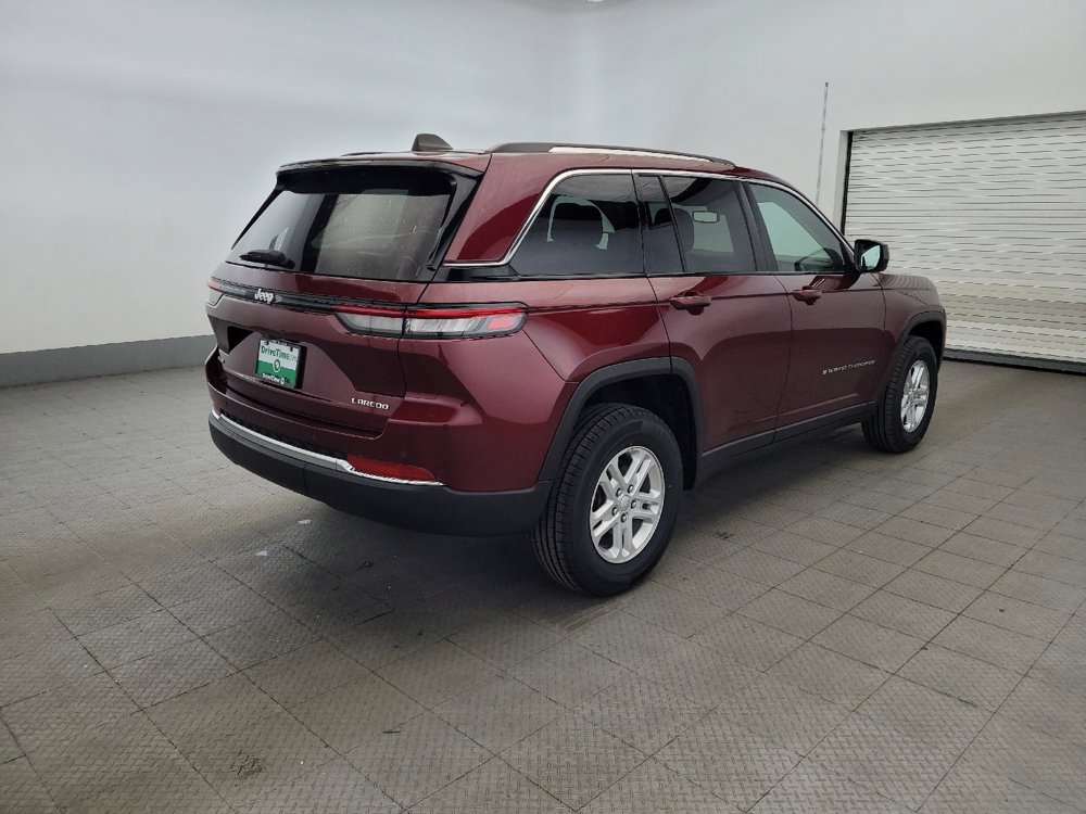 Used 2023 Jeep Grand Cherokee Laredo w/ Luxury Tech Group I AWD/4WD image 9