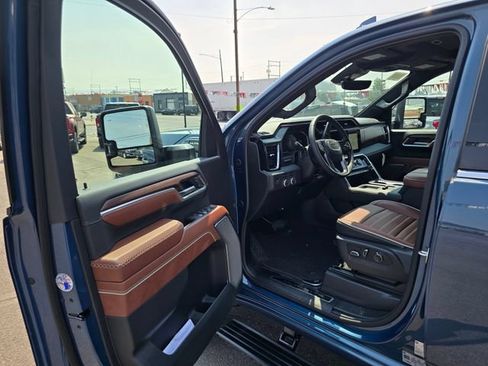 New 2026 GMC Sierra 2500 Denali Ultimate AWD/4WD image 19