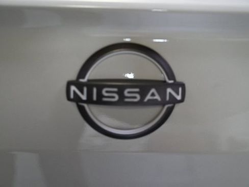 Used 2024 Nissan Altima 2.5 SR FWD image 10