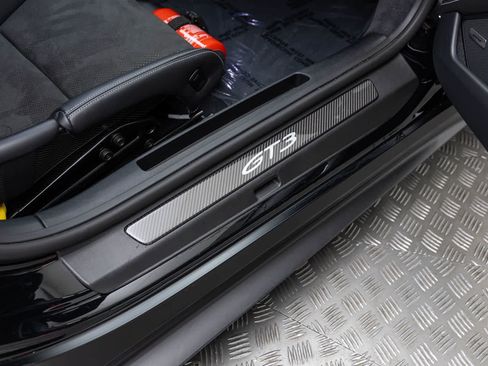Used 2023 Porsche 911 GT3 RWD image 44