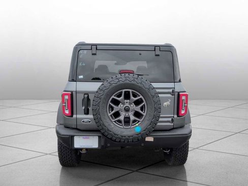 New 2025 Ford Bronco Badlands image 14