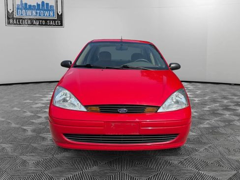 Used 2001 Ford Focus SE FWD image 3