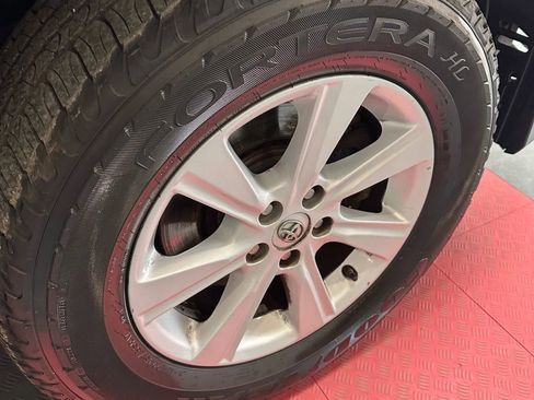 Used 2013 Toyota Highlander SE image 35