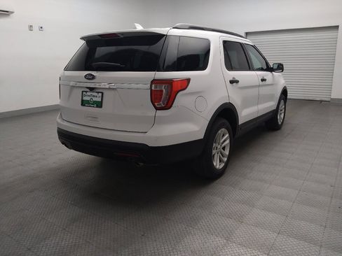 Used 2017 Ford Explorer 4WD image 9