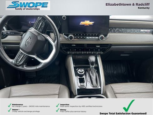 Used 2025 Chevrolet Colorado ZR2 w/ Technology Package AWD/4WD image 13