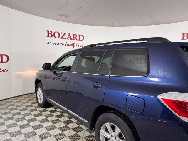 Used 2013 Toyota Highlander SE FWD image 9