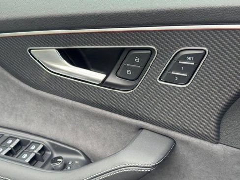 New 2026 Audi SQ7 Premium Plus AWD/4WD image 28