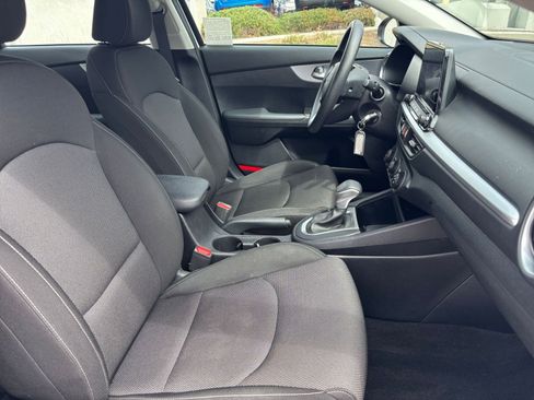 Used 2024 Kia Forte LXS FWD image 34