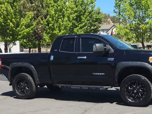 Used 2014 Toyota Tundra SR5 AWD/4WD image 2