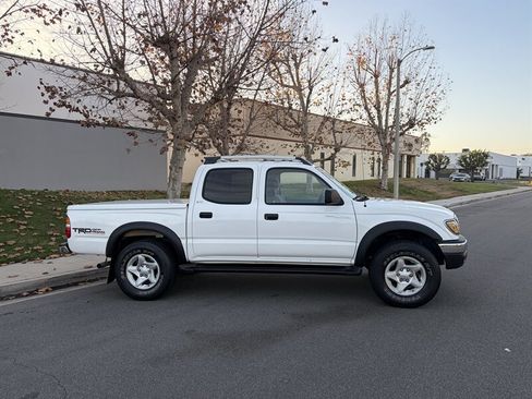 Used 2003 Toyota Tacoma PreRunner image 9