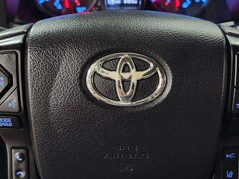 Used 2021 Toyota Tacoma SR RWD image 47