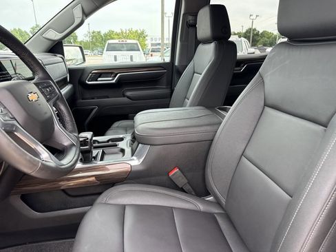 Used 2026 Chevrolet Silverado 1500 LT AWD/4WD image 4