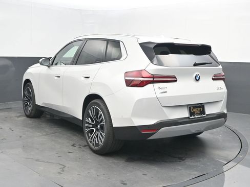 Used 2025 BMW X3 xDrive30i w/ Premium Package image 3