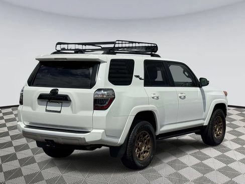 Used 2024 Toyota 4Runner TRD Off-Road Premium AWD/4WD image 2