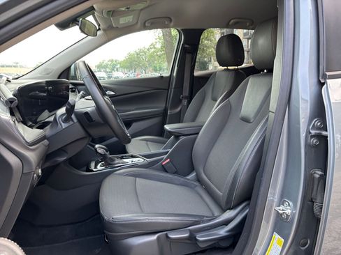 Used 2025 Buick Encore GX Preferred FWD image 22
