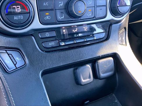 Used 2018 Chevrolet Tahoe LT w/ Luxury Package image 35