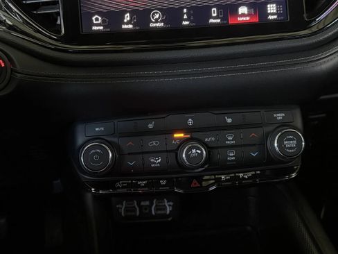 Used 2021 Dodge Durango GT AWD/4WD image 36