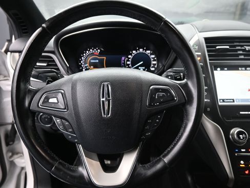 Used 2017 Lincoln MKC Select w/ Select Plus Package image 19