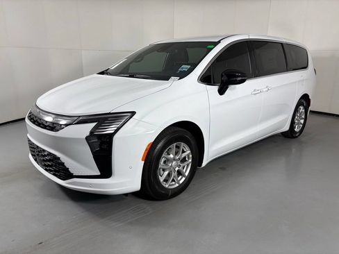 New 2027 Chrysler Pacifica Select FWD image 4