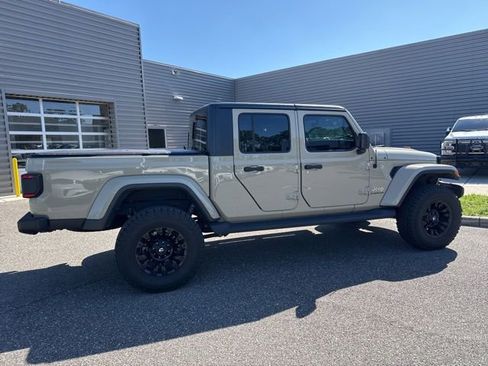 Used 2020 Jeep Gladiator Overland w/ Popular Equipment Package AWD/4WD image 5