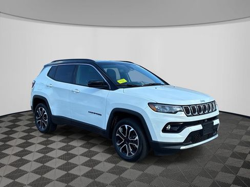 Certified 2023 Jeep Compass Limited w/ Sun and Sound Group AWD/4WD image 3
