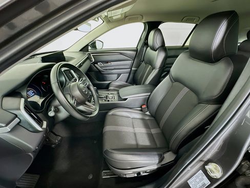 Used 2025 MAZDA CX-50 AWD 2.5 S w/ Preferred Package image 13