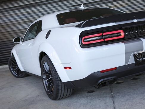 Used 2023 Dodge Challenger SRT Hellcat image 15
