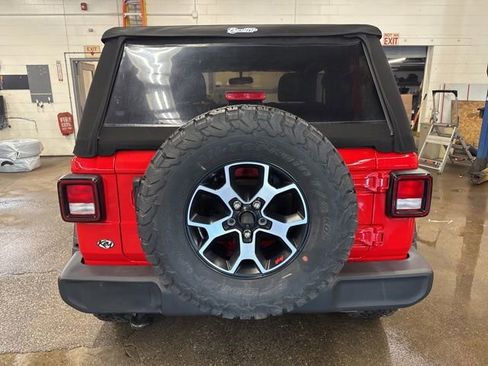 Used 2022 Jeep Wrangler Sport AWD/4WD image 5
