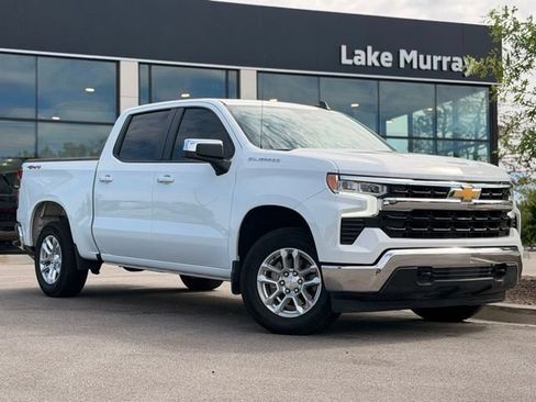 Used 2025 Chevrolet Silverado 1500 LT w/ Convenience Package II AWD/4WD image 1