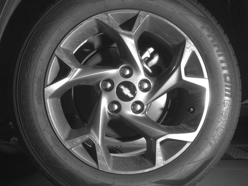 Used 2025 Chevrolet Trax LT FWD image 13