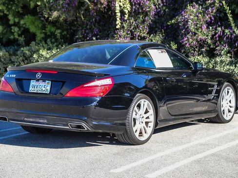 Used 2013 Mercedes-Benz SL 550 image 4