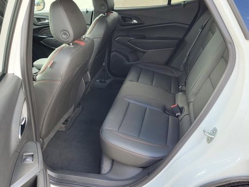 Used 2025 Chevrolet Trax RS image 13