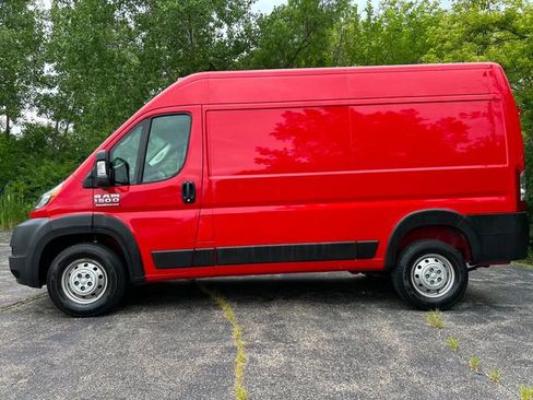 Used 2021 RAM ProMaster 1500 w/ Premium Appearance Group image 2