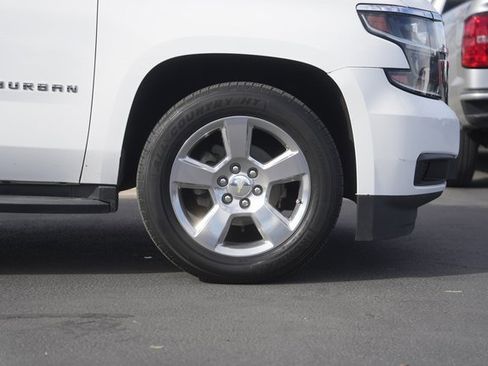 Used 2018 Chevrolet Suburban LS image 4