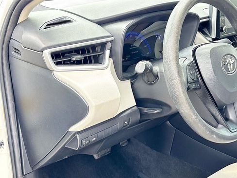 Used 2021 Toyota Corolla LE FWD image 10