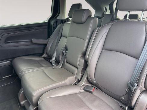 Used 2024 Honda Odyssey EX-L image 13