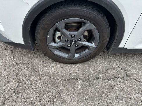 Used 2025 Kia K4 FWD image 25