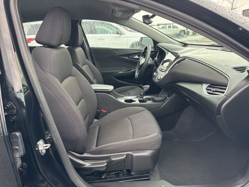 Used 2023 Chevrolet Malibu LT image 18