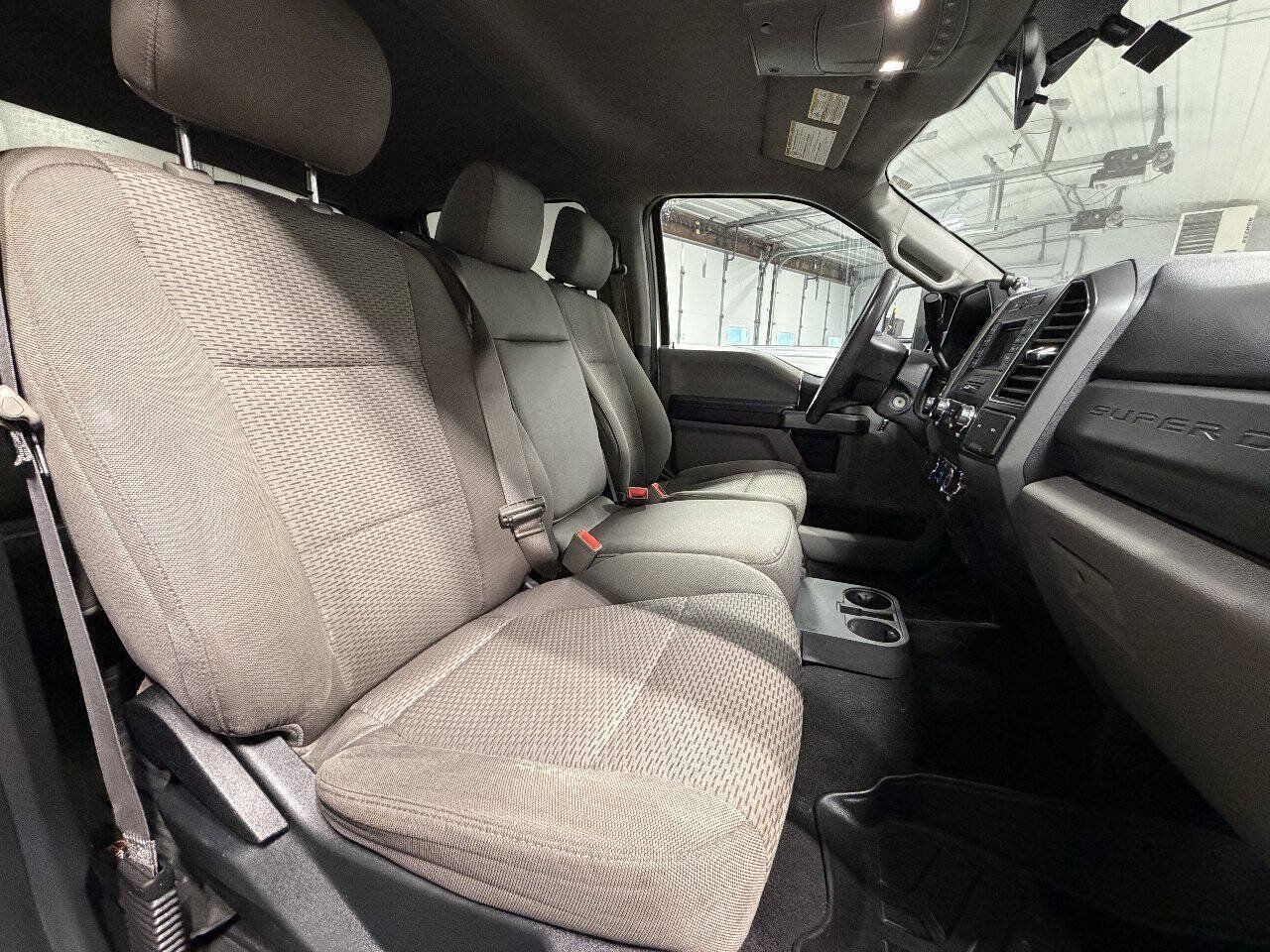 Used 2019 Ford F250 XLT w/ Snow Plow Prep Package AWD/4WD image 17
