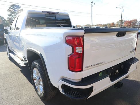 Used 2020 Chevrolet Silverado 2500 High Country w/ Z71 Off-Road Package AWD/4WD image 7