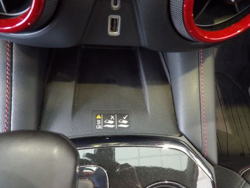 Used 2021 Chevrolet Equinox LT image 16