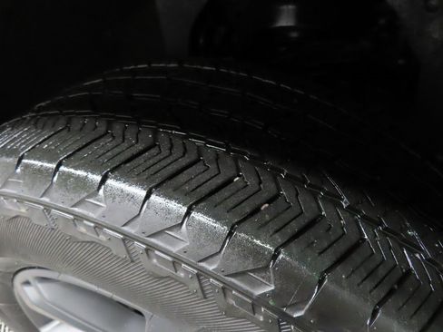 Used 2023 Ford F150 Lariat w/ Equipment Group 502A High image 7