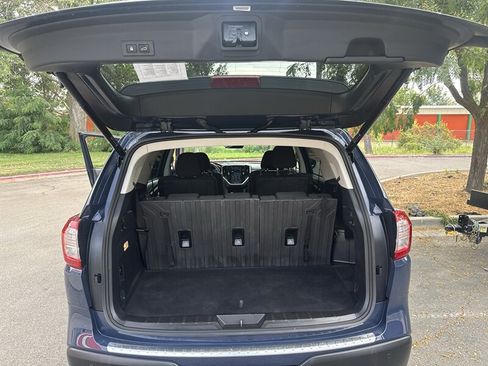 Used 2024 Subaru Ascent Premium w/ Convenience Package AWD/4WD image 20