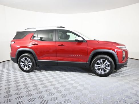 New 2026 Chevrolet Equinox LT w/ Convenience Package II AWD/4WD image 8