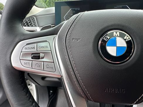 Used 2024 BMW X7 xDrive40i AWD/4WD image 26
