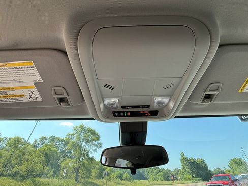 Certified 2024 Chevrolet Equinox LS w/ LS Convenience Package AWD/4WD image 22